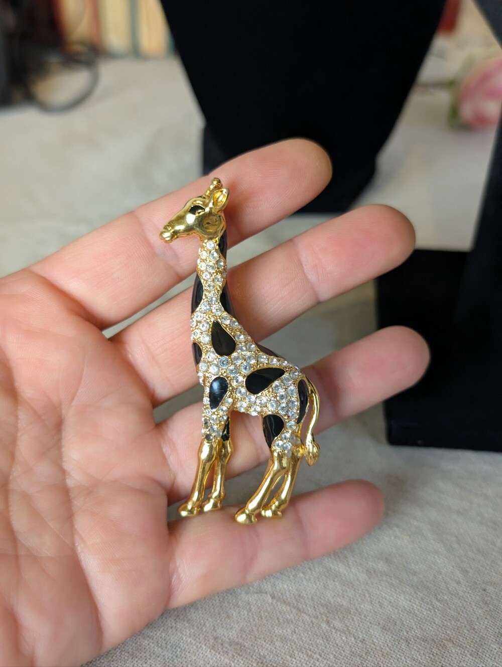 Vintage Giraffe Rhinestone Brooch Gold Tone Black Enamel Safari Glam - Picture 6 of 8